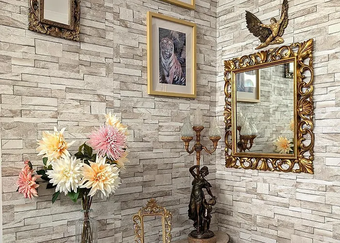 Grand 31 Apartment *