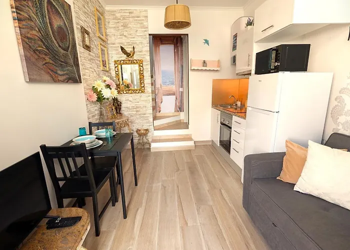 Grand 31 Apartment *